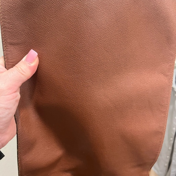 Authentic Louis Vuitton Musette bag gently used - Picture 8 of 11